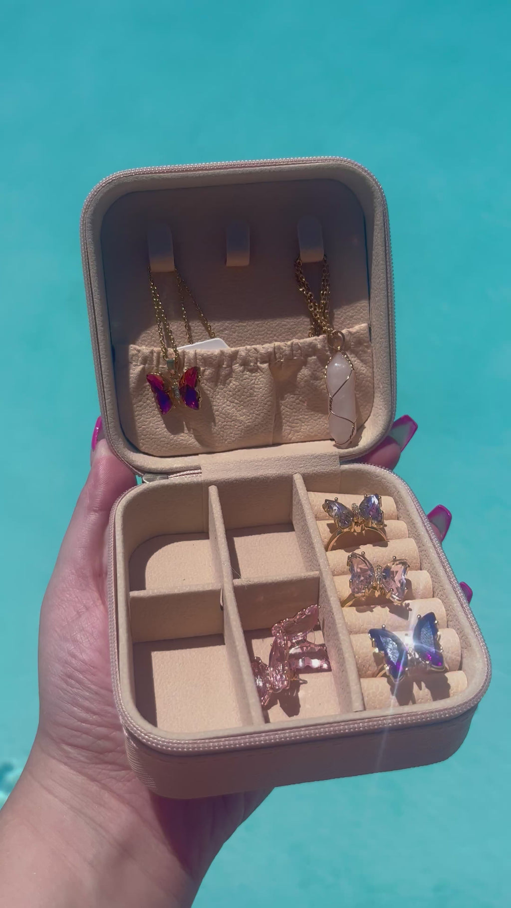 Travel jewelry box